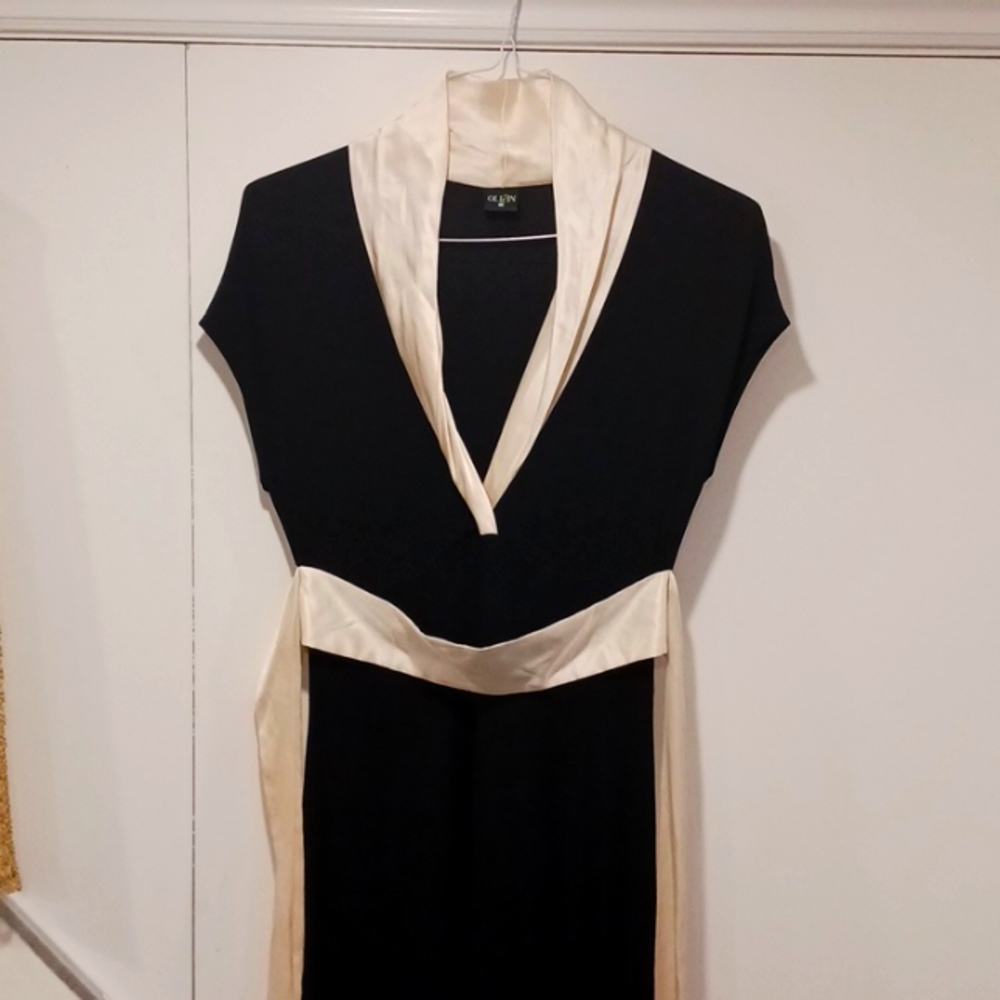 Monocrome black-tie maternity dress by Olian